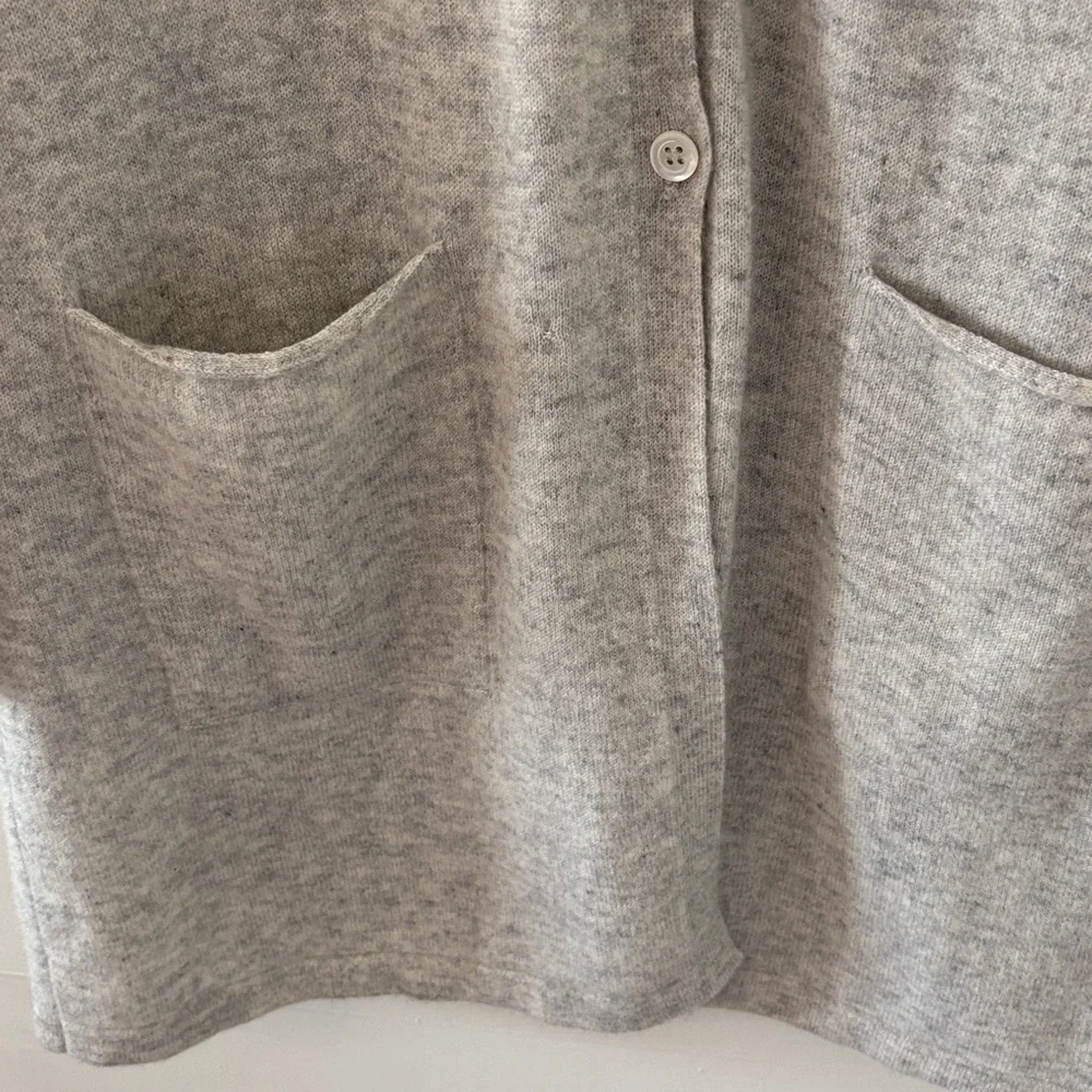 Brunello Cucinelli Cashmere Long Lightweight Cardigan. Size Small. - Picture 4 of 16